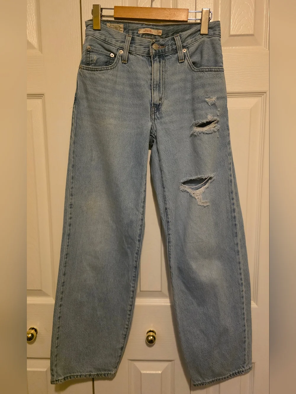 Levi's Baggy Dad Jeans 24W In The Middle (Medium Wash) - Picture 10 of 16